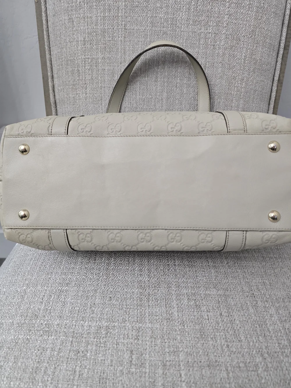 100% Authentic Gucci Cream Guccissima Leather Abbey D-Ring Tote - Picture 4 of 16